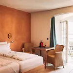 Seehotel Amtshof ランゲナルゲン